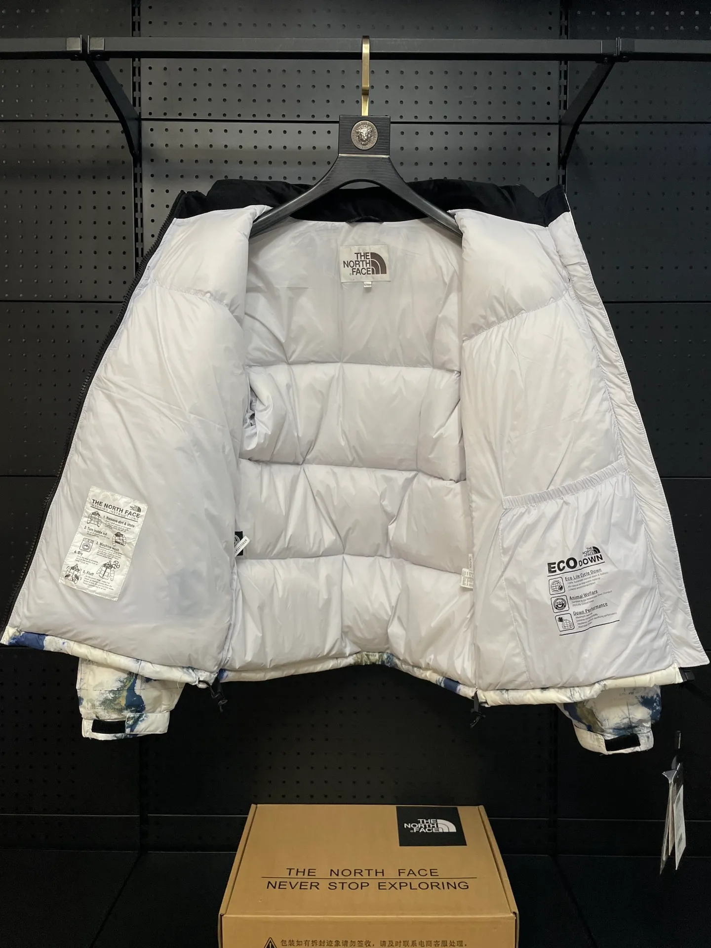 The North Face Same Style# The North Face 1996 Classic The North Face" The North Face" The North Face， ， ！ The North Face" Yosemite Half Dome， ！ ➖ 100% ， / / / ！ ➖ 100% ， / / ！ ➖ 100% 80 ， ，Lightweight ， ！ ➖ 100% nylon ， ， ， ， ！ ➖ 100%YKK ， ， ， ！ ➖ ， ， Quality， ！ Size：XS-XXL